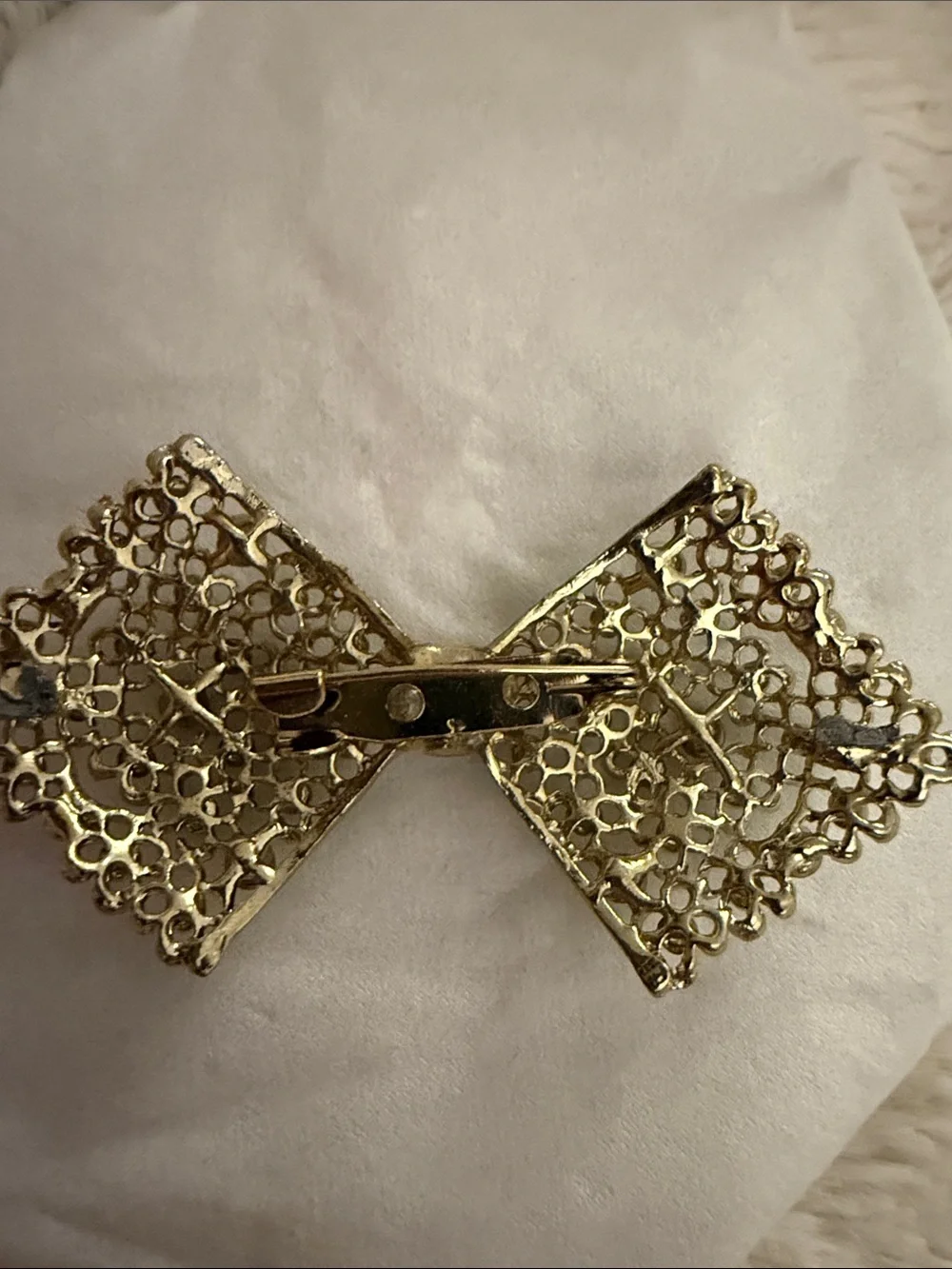 N/A brooch bundle